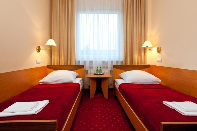 Hotel Albatros Przemyśl Habitación foto